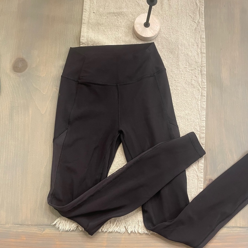 Stori Results 7/8 Leggings